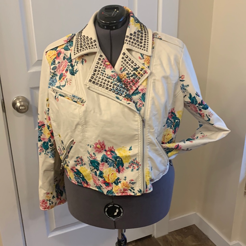 NWOT Ashley Nell Tipton Cream Floral Moto Jacket Plus Size 2X